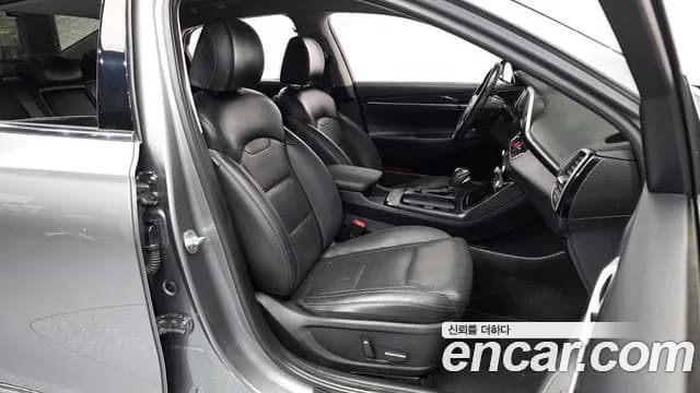 2019 Hyundai Grandeur IG 2.4 Premium Sold VIN KMHF141CBKA187269 – exterior detail 2019 Hyundai Grandeur IG 2.4 Premium Sold VIN KMHF141CBKA187269 – exterior detail