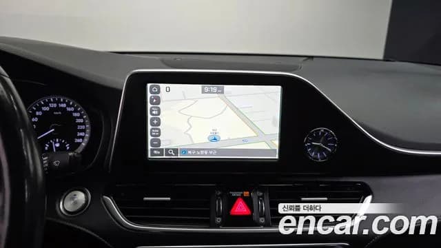 2019 Hyundai Grandeur IG 2.4 Premium Sold VIN KMHF141CBKA187269 – photo 13 2019 Hyundai Grandeur IG 2.4 Premium Sold VIN KMHF141CBKA187269 – photo 13