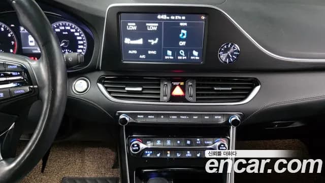 2019 Hyundai Grandeur IG 2.4 Premium Sold VIN KMHF141CBKA188259 – photo 15 2019 Hyundai Grandeur IG 2.4 Premium Sold VIN KMHF141CBKA188259 – photo 15