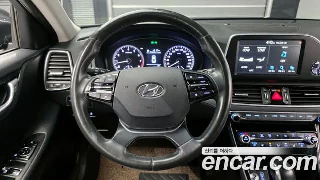 2019 Hyundai Grandeur IG 2.4 Premium Sold VIN KMHF141CBKA188259 – photo 22 2019 Hyundai Grandeur IG 2.4 Premium Sold VIN KMHF141CBKA188259 – photo 22