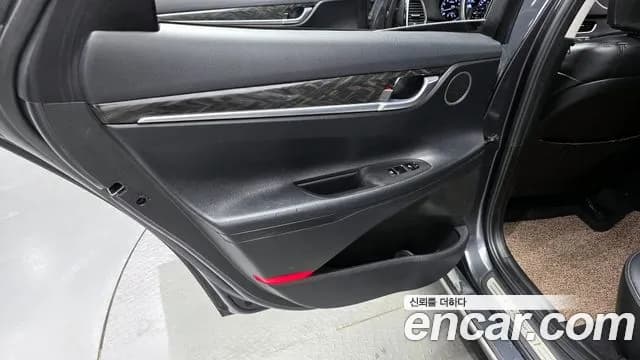 2019 Hyundai Grandeur IG 2.4 Premium Sold VIN KMHF141CBKA188259 – photo 29 2019 Hyundai Grandeur IG 2.4 Premium Sold VIN KMHF141CBKA188259 – photo 29