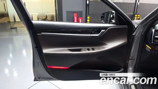 2019 Hyundai Grandeur IG 2.4 Premium Sold VIN KMHF141CBKA191616 – side profile 2019 Hyundai Grandeur IG 2.4 Premium Sold VIN KMHF141CBKA191616 – side profile