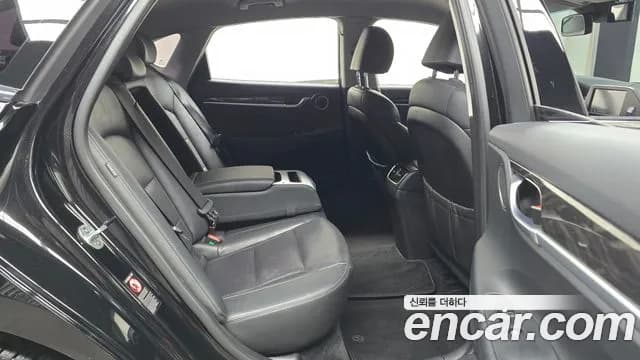 2019 Hyundai Grandeur IG 2.4 Premium Sold VIN KMHF141CBKA197993 – rear exterior 2019 Hyundai Grandeur IG 2.4 Premium Sold VIN KMHF141CBKA197993 – rear exterior