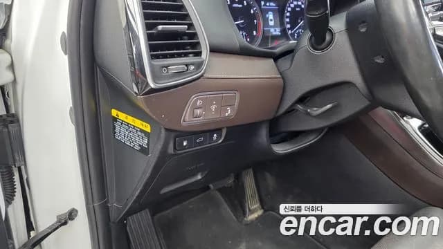 2019 Hyundai Grandeur IG 2.4 Premium Sold VIN KMHF141CBKA199851 – exterior detail 2019 Hyundai Grandeur IG 2.4 Premium Sold VIN KMHF141CBKA199851 – exterior detail