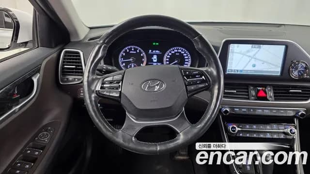 2019 Hyundai Grandeur IG 2.4 Premium Sold VIN KMHF141CBKA199851 – photo 28 2019 Hyundai Grandeur IG 2.4 Premium Sold VIN KMHF141CBKA199851 – photo 28