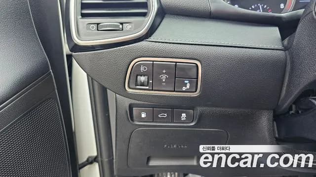 2019 Hyundai Grandeur IG 2.4 Premium Sold VIN KMHF141CBKA204737 – dashboard 2019 Hyundai Grandeur IG 2.4 Premium Sold VIN KMHF141CBKA204737 – dashboard