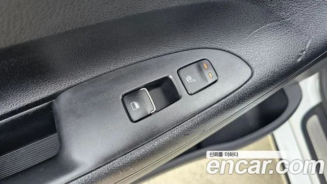 2019 Hyundai Grandeur IG 2.4 Premium Sold VIN KMHF141CBKA204737 – interior seats 2019 Hyundai Grandeur IG 2.4 Premium Sold VIN KMHF141CBKA204737 – interior seats
