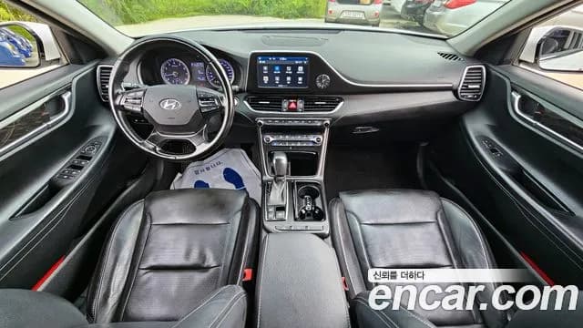 2019 Hyundai Grandeur IG 2.4 Premium Sold VIN KMHF141CBKA204737 – photo 16 2019 Hyundai Grandeur IG 2.4 Premium Sold VIN KMHF141CBKA204737 – photo 16