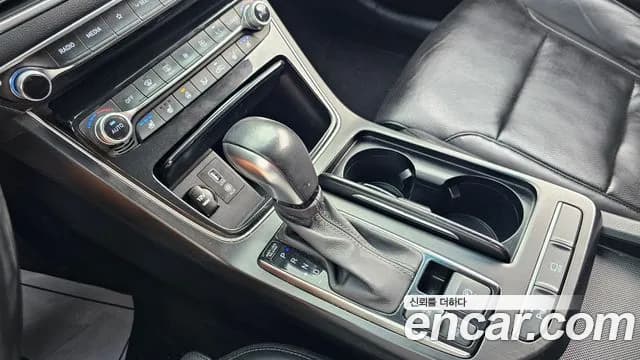 2019 Hyundai Grandeur IG 2.4 Premium Sold VIN KMHF141CBKA204737 – photo 18 2019 Hyundai Grandeur IG 2.4 Premium Sold VIN KMHF141CBKA204737 – photo 18
