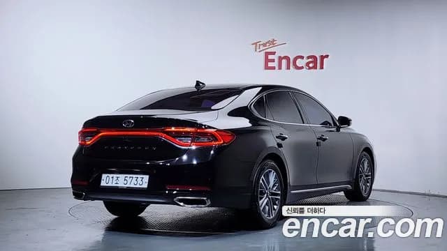 2019 Hyundai Grandeur IG 2.4 Premium Sold VIN KMHF141CBKA208179 – photo 12 2019 Hyundai Grandeur IG 2.4 Premium Sold VIN KMHF141CBKA208179 – photo 12