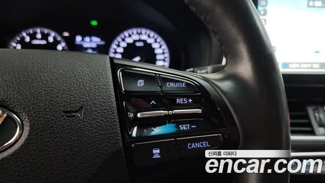 2019 Hyundai Grandeur IG 2.4 Premium Sold VIN KMHF141CBKA208179 – photo 13 2019 Hyundai Grandeur IG 2.4 Premium Sold VIN KMHF141CBKA208179 – photo 13