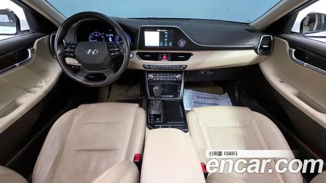2019 Hyundai Grandeur IG 2.4 Premium Sold VIN KMHF141CBKA216361 – side profile 2019 Hyundai Grandeur IG 2.4 Premium Sold VIN KMHF141CBKA216361 – side profile