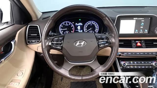 2019 Hyundai Grandeur IG 2.4 Premium Sold VIN KMHF141CBKA216361 – engine bay 2019 Hyundai Grandeur IG 2.4 Premium Sold VIN KMHF141CBKA216361 – engine bay