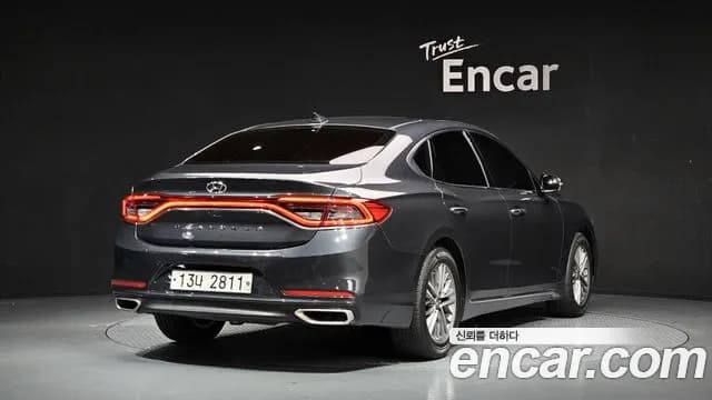 2019 Hyundai Grandeur IG 2.4 Premium Sold VIN KMHF141CBKA218848 – photo 17 2019 Hyundai Grandeur IG 2.4 Premium Sold VIN KMHF141CBKA218848 – photo 17