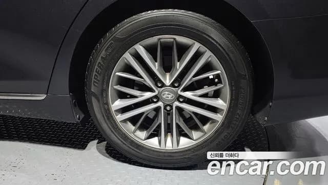 2019 Hyundai Grandeur IG 2.4 Premium Sold VIN KMHF141CBKA218848 – photo 27 2019 Hyundai Grandeur IG 2.4 Premium Sold VIN KMHF141CBKA218848 – photo 27