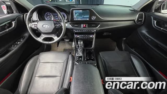 2019 Hyundai Grandeur IG 2.4 Premium Sold VIN KMHF141CBKA229343 – exterior detail 2019 Hyundai Grandeur IG 2.4 Premium Sold VIN KMHF141CBKA229343 – exterior detail