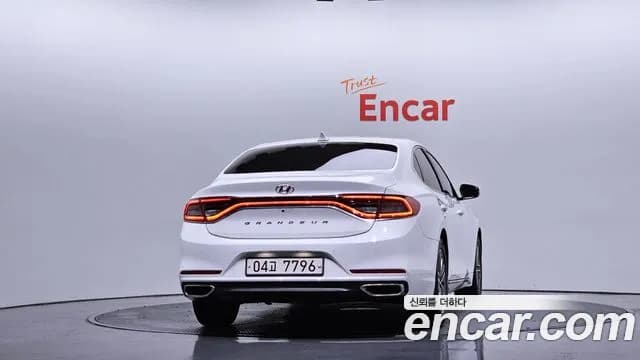 2019 Hyundai Grandeur IG 2.4 Premium Sold VIN KMHF141CBKA235639 – photo 13 2019 Hyundai Grandeur IG 2.4 Premium Sold VIN KMHF141CBKA235639 – photo 13