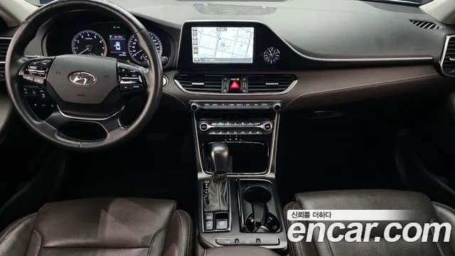 2019 Hyundai Grandeur IG 2.4 Premium Sold VIN KMHF141CBKA235639 – photo 14 2019 Hyundai Grandeur IG 2.4 Premium Sold VIN KMHF141CBKA235639 – photo 14