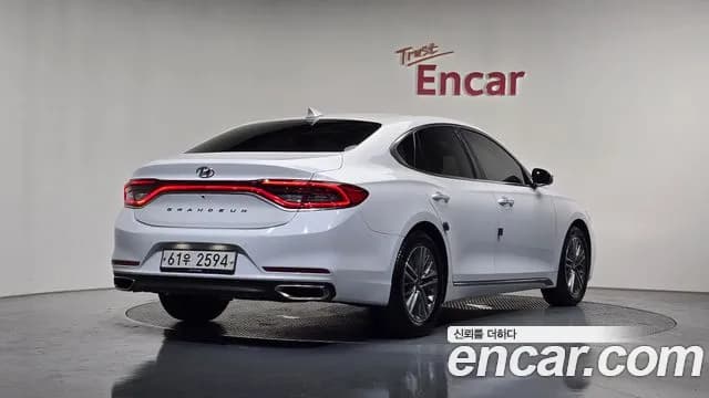 2019 Hyundai Grandeur IG 2.4 Premium Sold VIN KMHF141CBKA238696 – photo 25 2019 Hyundai Grandeur IG 2.4 Premium Sold VIN KMHF141CBKA238696 – photo 25