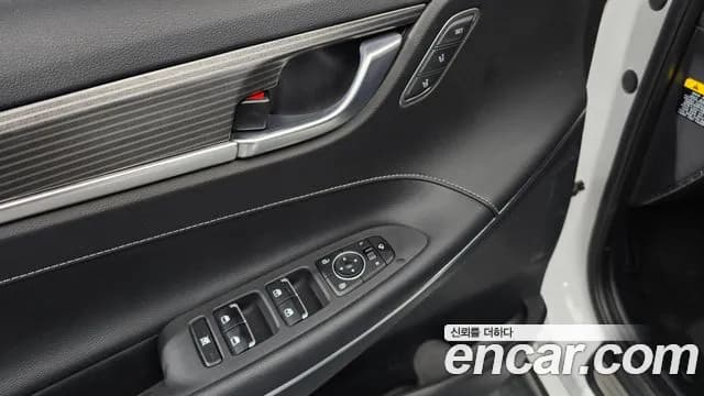 2019 Hyundai Grandeur IG 2.4 Premium Sold VIN KMHF141CBKA238696 – photo 28 2019 Hyundai Grandeur IG 2.4 Premium Sold VIN KMHF141CBKA238696 – photo 28