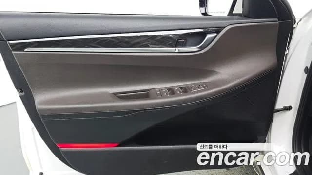 2019 Hyundai Grandeur IG 2.4 Premium Sold VIN KMHF141CBKA249361 – photo 14 2019 Hyundai Grandeur IG 2.4 Premium Sold VIN KMHF141CBKA249361 – photo 14