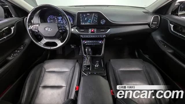 2019 Hyundai Grandeur IG 2.4 Premium Sold VIN KMHF141CBKA254549 – interior seats 2019 Hyundai Grandeur IG 2.4 Premium Sold VIN KMHF141CBKA254549 – interior seats