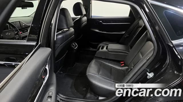 2019 Hyundai Grandeur IG 2.4 Premium Sold VIN KMHF141CBKA254549 – photo 17 2019 Hyundai Grandeur IG 2.4 Premium Sold VIN KMHF141CBKA254549 – photo 17