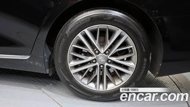 2019 Hyundai Grandeur IG 2.4 Premium Sold VIN KMHF141CBKA254549 – photo 26 2019 Hyundai Grandeur IG 2.4 Premium Sold VIN KMHF141CBKA254549 – photo 26