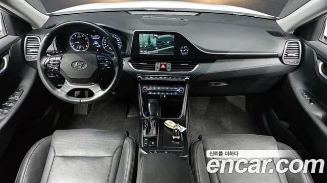 2019 Hyundai Grandeur IG 2.4 Premium Sold VIN KMHF141CBKA254803 – undercarriage 2019 Hyundai Grandeur IG 2.4 Premium Sold VIN KMHF141CBKA254803 – undercarriage