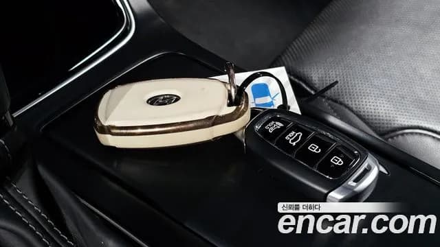 2019 Hyundai Grandeur IG 2.4 Premium Sold VIN KMHF141CBKA254803 – trunk area 2019 Hyundai Grandeur IG 2.4 Premium Sold VIN KMHF141CBKA254803 – trunk area