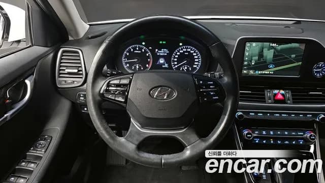 2019 Hyundai Grandeur IG 2.4 Premium Sold VIN KMHF141CBKA254803 – photo 17 2019 Hyundai Grandeur IG 2.4 Premium Sold VIN KMHF141CBKA254803 – photo 17