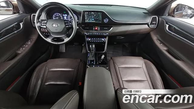 2019 Hyundai Grandeur IG 2.4 Premium Sold VIN KMHF141CBKA256330 – front exterior 2019 Hyundai Grandeur IG 2.4 Premium Sold VIN KMHF141CBKA256330 – front exterior