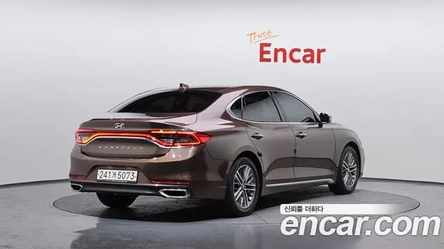 2019 Hyundai Grandeur IG 2.4 Premium Sold VIN KMHF141CBKA256330 – side profile 2019 Hyundai Grandeur IG 2.4 Premium Sold VIN KMHF141CBKA256330 – side profile