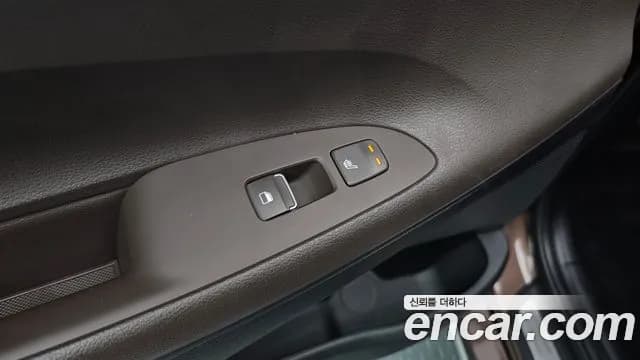 2019 Hyundai Grandeur IG 2.4 Premium Sold VIN KMHF141CBKA256330 – trunk area 2019 Hyundai Grandeur IG 2.4 Premium Sold VIN KMHF141CBKA256330 – trunk area