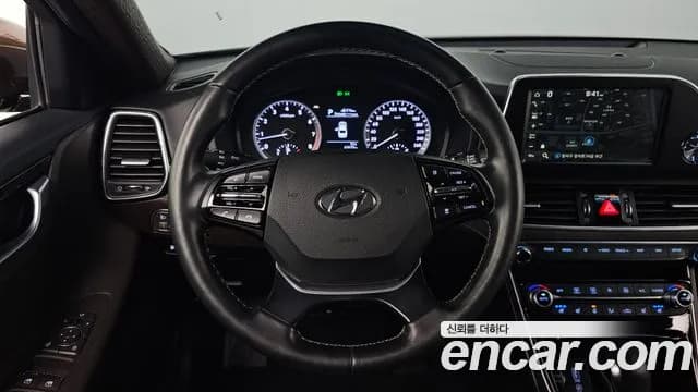 2019 Hyundai Grandeur IG 2.4 Premium Sold VIN KMHF141CBKA256330 – photo 16 2019 Hyundai Grandeur IG 2.4 Premium Sold VIN KMHF141CBKA256330 – photo 16