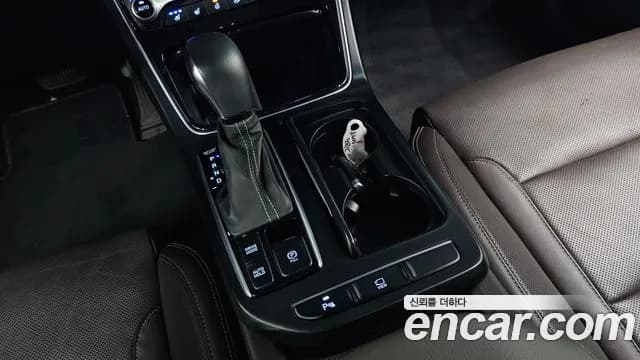 2019 Hyundai Grandeur IG 2.4 Premium Sold VIN KMHF141CBKA256330 – photo 19 2019 Hyundai Grandeur IG 2.4 Premium Sold VIN KMHF141CBKA256330 – photo 19