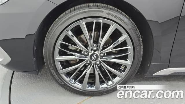 2019 Hyundai Grandeur IG 2.4 Premium Sold VIN KMHF141CBKA258832 – photo 13 2019 Hyundai Grandeur IG 2.4 Premium Sold VIN KMHF141CBKA258832 – photo 13