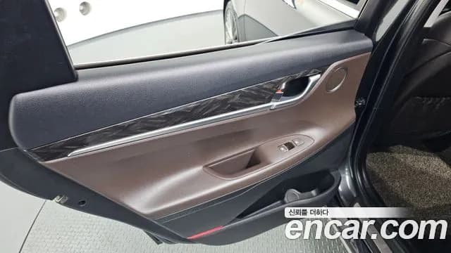 2019 Hyundai Grandeur IG 2.4 Premium Sold VIN KMHF141CBKA259758 – photo 20 2019 Hyundai Grandeur IG 2.4 Premium Sold VIN KMHF141CBKA259758 – photo 20