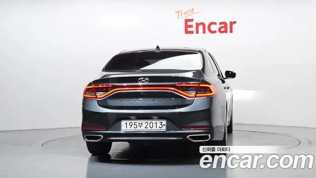 2019 Hyundai Grandeur IG 2.4 Premium Sold VIN KMHF141CBKA262758 – dashboard 2019 Hyundai Grandeur IG 2.4 Premium Sold VIN KMHF141CBKA262758 – dashboard