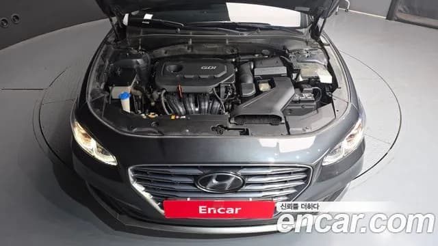 2019 Hyundai Grandeur IG 2.4 Premium Sold VIN KMHF141CBKA264346 – photo 18 2019 Hyundai Grandeur IG 2.4 Premium Sold VIN KMHF141CBKA264346 – photo 18