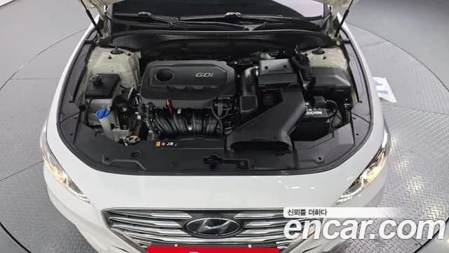 2019 Hyundai Grandeur IG 2.4 Premium Sold VIN KMHF141CBKA270386 – interior seats 2019 Hyundai Grandeur IG 2.4 Premium Sold VIN KMHF141CBKA270386 – interior seats