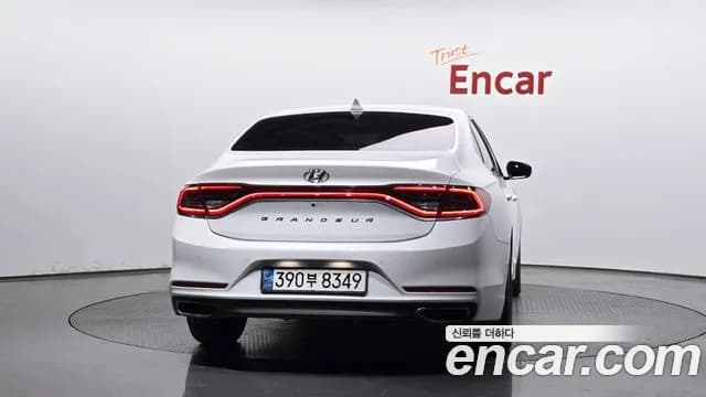 2019 Hyundai Grandeur IG 2.4 Premium Sold VIN KMHF141CBKA270386 – photo 15 2019 Hyundai Grandeur IG 2.4 Premium Sold VIN KMHF141CBKA270386 – photo 15
