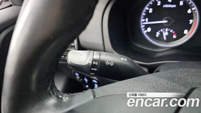 2019 Hyundai Grandeur IG 2.4 Premium Sold VIN KMHF141CBKA273808 – interior seats 2019 Hyundai Grandeur IG 2.4 Premium Sold VIN KMHF141CBKA273808 – interior seats