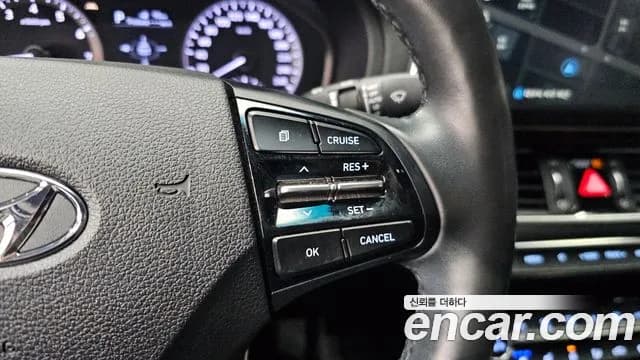 2019 Hyundai Grandeur IG 2.4 Premium Sold VIN KMHF141CBKA273808 – trunk area 2019 Hyundai Grandeur IG 2.4 Premium Sold VIN KMHF141CBKA273808 – trunk area