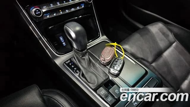 2019 Hyundai Grandeur IG 2.4 Premium Sold VIN KMHF141CBKA273808 – photo 14 2019 Hyundai Grandeur IG 2.4 Premium Sold VIN KMHF141CBKA273808 – photo 14