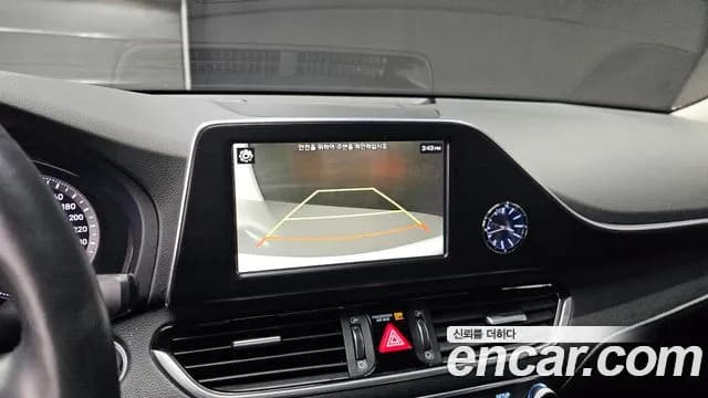 2019 Hyundai Grandeur IG 2.4 Premium Sold VIN KMHF141CBKA273808 – photo 16 2019 Hyundai Grandeur IG 2.4 Premium Sold VIN KMHF141CBKA273808 – photo 16
