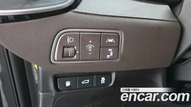 2019 Hyundai Grandeur IG 2.4 Premium Sold VIN KMHF141CBKA274116 – front exterior 2019 Hyundai Grandeur IG 2.4 Premium Sold VIN KMHF141CBKA274116 – front exterior