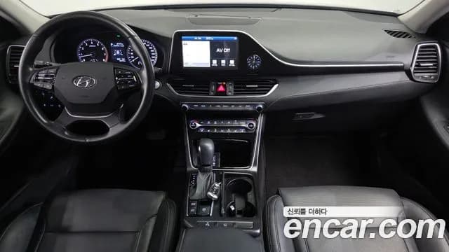 2019 Hyundai Grandeur IG 2.4 Premium Sold VIN KMHF141CBKA276947 – side profile 2019 Hyundai Grandeur IG 2.4 Premium Sold VIN KMHF141CBKA276947 – side profile