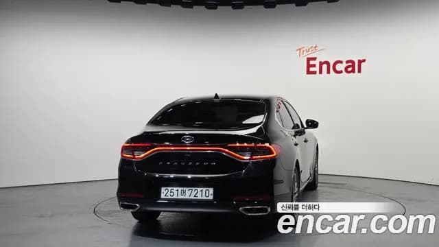 2019 Hyundai Grandeur IG 2.4 Premium Sold VIN KMHF141CBKA276947 – exterior detail 2019 Hyundai Grandeur IG 2.4 Premium Sold VIN KMHF141CBKA276947 – exterior detail