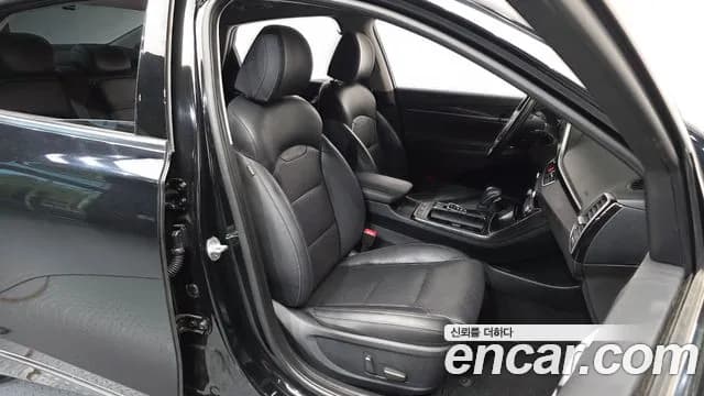 2019 Hyundai Grandeur IG 2.4 Premium Sold VIN KMHF141CBKA276947 – undercarriage 2019 Hyundai Grandeur IG 2.4 Premium Sold VIN KMHF141CBKA276947 – undercarriage